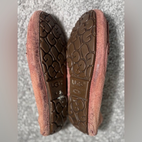 UGG Australia Suki Moccasin Slippers Womens 8 Pink Suede Sheepskin - Picture 6 of 6